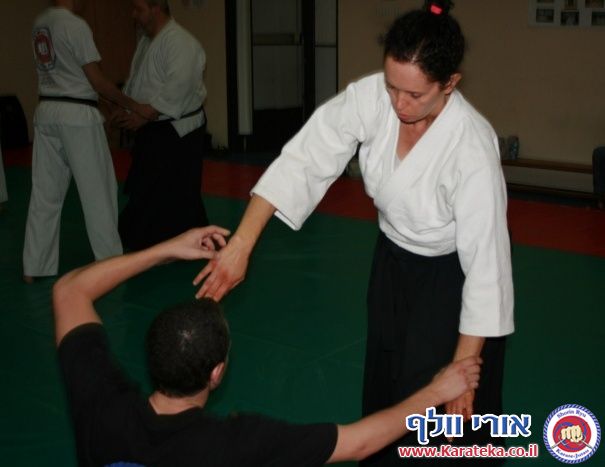 27-7-2009 שיעור משותף עם קבוצת אייקידו של אירית סנסאי