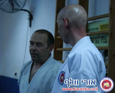 שיעור משותף עם ישראל טונג'י סנסאי המלמד אייקיג'וטסו. 14-11-2010
