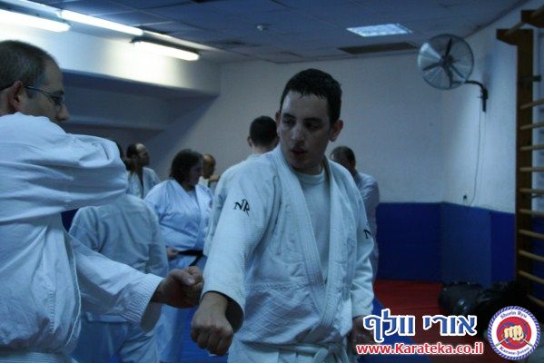 שיעור משותף עם ישראל טונג'י סנסאי המלמד אייקיג'וטסו. 14-11-2010