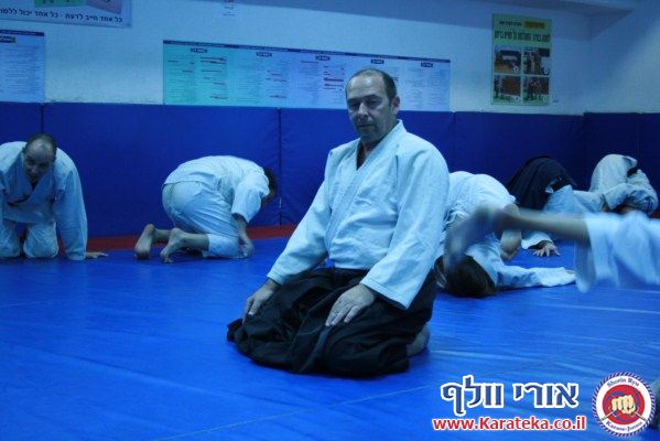 שיעור משותף עם ישראל טונג'י סנסאי המלמד אייקיג'וטסו. 14-11-2010