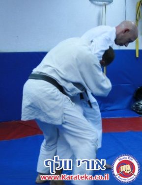 שיעור משותף עם ישראל טונג'י סנסאי המלמד אייקיג'וטסו. 14-11-2010