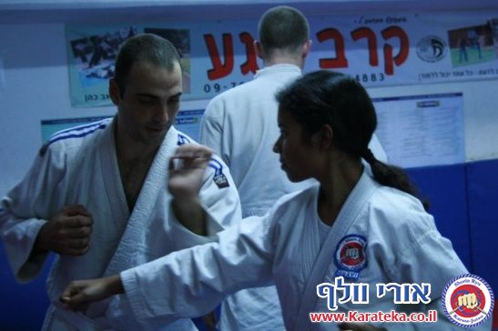 שיעור משותף עם ישראל טונג'י סנסאי המלמד אייקיג'וטסו. 14-11-2010