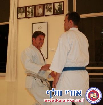 4/2011 אבי מזל טוב סנסאי, דאן 3 שוטוקאן, חזר לארץ לאחר גלי הצונאמי שפקדו את יפן, ובא להתארח אצלנו בדוג'ו. באימון נכחו תלמידים מבתי ספר שונים