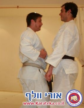 4/2011 אבי מזל טוב סנסאי, דאן 3 שוטוקאן, חזר לארץ לאחר גלי הצונאמי שפקדו את יפן, ובא להתארח אצלנו בדוג'ו. באימון נכחו תלמידים מבתי ספר שונים