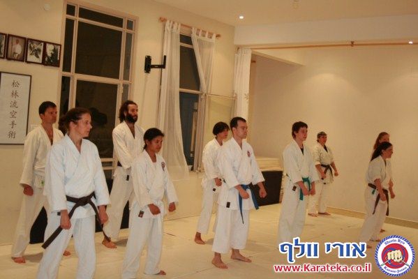 4/2011 אבי מזל טוב סנסאי, דאן 3 שוטוקאן, חזר לארץ לאחר גלי הצונאמי שפקדו את יפן, ובא להתארח אצלנו בדוג'ו. באימון נכחו תלמידים מבתי ספר שונים