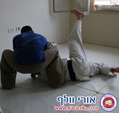 4/2011 אייקידו ישראל, לוחן אטמי ושורין ריו קראטה ג'וטסו ישראל נפגשים לאימון משותף שני בשנת 2011. קראטה, קונג פו ואייקידו. נושא האימון- השתחררות מתפיסות ומחניקות.... היה מעניין מאוד!!!