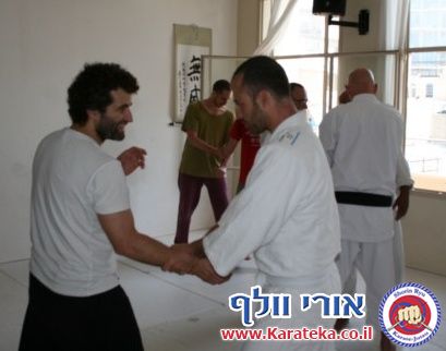 4/2011 אייקידו ישראל, לוחן אטמי ושורין ריו קראטה ג'וטסו ישראל נפגשים לאימון משותף שני בשנת 2011. קראטה, קונג פו ואייקידו. נושא האימון- השתחררות מתפיסות ומחניקות.... היה מעניין מאוד!!!