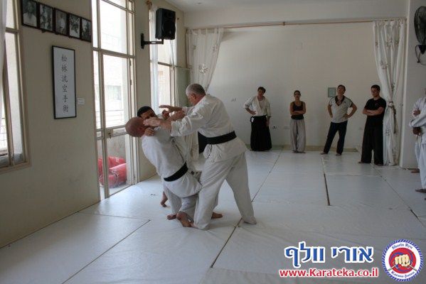 4/2011 אייקידו ישראל, לוחן אטמי ושורין ריו קראטה ג'וטסו ישראל נפגשים לאימון משותף שני בשנת 2011. קראטה, קונג פו ואייקידו. נושא האימון- השתחררות מתפיסות ומחניקות.... היה מעניין מאוד!!!