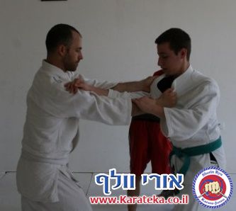 4/2011 אייקידו ישראל, לוחן אטמי ושורין ריו קראטה ג'וטסו ישראל נפגשים לאימון משותף שני בשנת 2011. קראטה, קונג פו ואייקידו. נושא האימון- השתחררות מתפיסות ומחניקות.... היה מעניין מאוד!!!