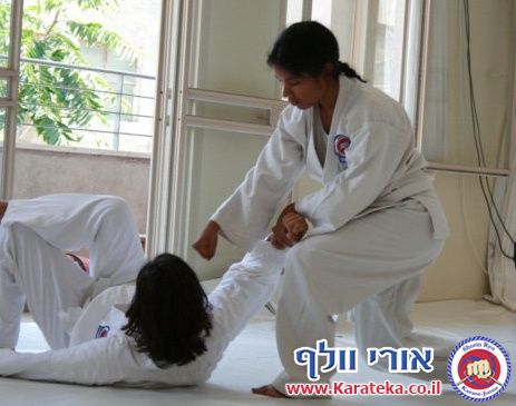 בחינה לדרגות קיו 9+8 ולקיו 5 של חלק מתלמידי בית הספר. הבחינות נערכו בסטודיו הראשי בתל אביב