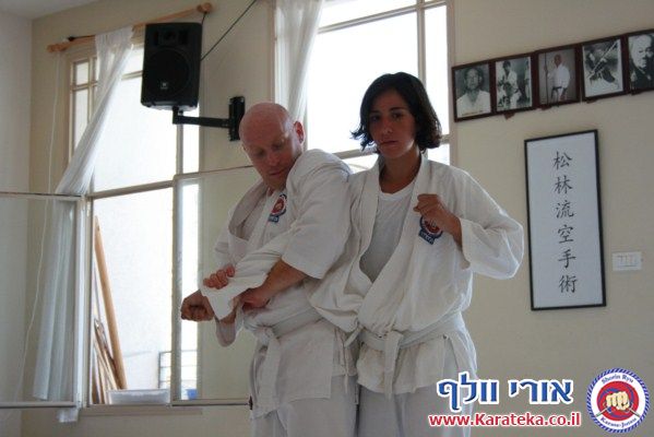 בחינה לדרגות קיו 9+8 ולקיו 5 של חלק מתלמידי בית הספר. הבחינות נערכו בסטודיו הראשי בתל אביב