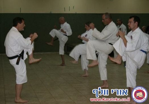 2-3/12/2011 מחנה אימונים של סוף שבוע בהשתתפות מורה אורח מחו''ל. 