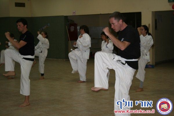 2-3/12/2011 מחנה אימונים של סוף שבוע בהשתתפות מורה אורח מחו''ל. 