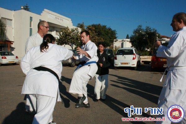 2-3/12/2011 מחנה אימונים של סוף שבוע בהשתתפות מורה אורח מחו''ל. 