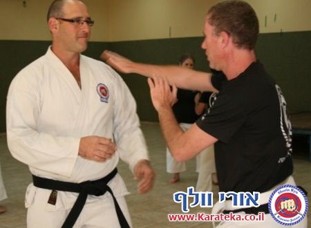 2-3/12/2011 מחנה אימונים של סוף שבוע בהשתתפות מורה אורח מחו''ל. 
