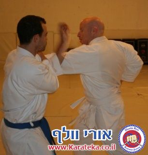 16/2/2012 עיבל נבחן לחגורה חומה וטל נבחן לחגורה צהובה. הבחינה ערכה כשלוש שעות. עיבל וטל הפגינו רוח אדירה ועברו את הבחינה בהצלחה. 