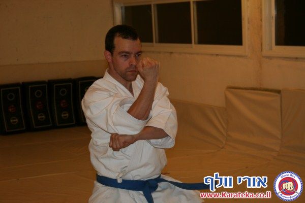 16/2/2012 עיבל נבחן לחגורה חומה וטל נבחן לחגורה צהובה. הבחינה ערכה כשלוש שעות. עיבל וטל הפגינו רוח אדירה ועברו את הבחינה בהצלחה. 