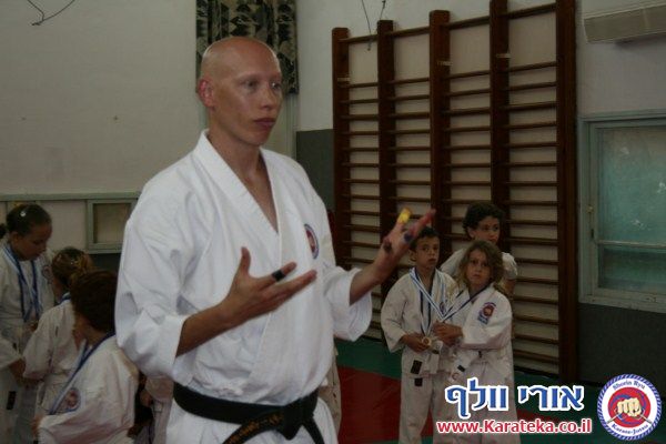 אימון מסכם לשנת הלימודים 2011-2012 אשר התקיים בדוג'ו חצור-אשדוד. באימון השתתפו רוב תלמידי הדוג'ו הצעירים. התמונות כוללות את האימון המכין והמסכם. גאה בתלמידים שלי שהפגינו רוח לחימה, ריכוז ומשמעת עצמית!