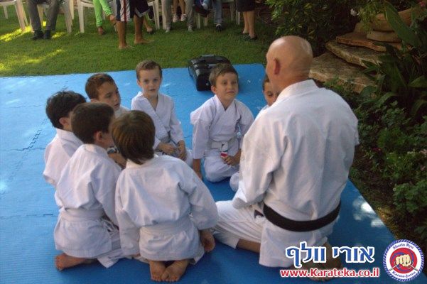 אימון סיכום שנה לקבוצת הלוחמים הקטנטנים בצהלה, גילאי 5.5-7, החניכים הציגו להורים את ההתקדמות ברמתם וביכולותיהם. היה כייפ!