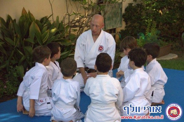 אימון סיכום שנה לקבוצת הלוחמים הקטנטנים בצהלה, גילאי 5.5-7, החניכים הציגו להורים את ההתקדמות ברמתם וביכולותיהם. היה כייפ!