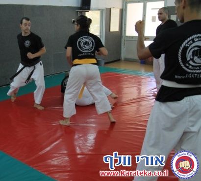 תרגיל לחץ מרובה משתתפים אשר התקיים לאחר אימון ארוך ומפרך כאשר היינו כבר עייפים... התרגיל דורש ריכוז וטכניקה נכונה גם כאשר הגוף מותש והראש מסוחרר