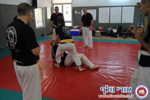 תרגיל לחץ מרובה משתתפים אשר התקיים לאחר אימון ארוך ומפרך כאשר היינו כבר עייפים... התרגיל דורש ריכוז וטכניקה נכונה גם כאשר הגוף מותש והראש מסוחרר