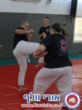 תרגיל לחץ מרובה משתתפים אשר התקיים לאחר אימון ארוך ומפרך כאשר היינו כבר עייפים... התרגיל דורש ריכוז וטכניקה נכונה גם כאשר הגוף מותש והראש מסוחרר