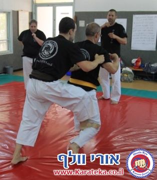תרגיל לחץ מרובה משתתפים אשר התקיים לאחר אימון ארוך ומפרך כאשר היינו כבר עייפים... התרגיל דורש ריכוז וטכניקה נכונה גם כאשר הגוף מותש והראש מסוחרר