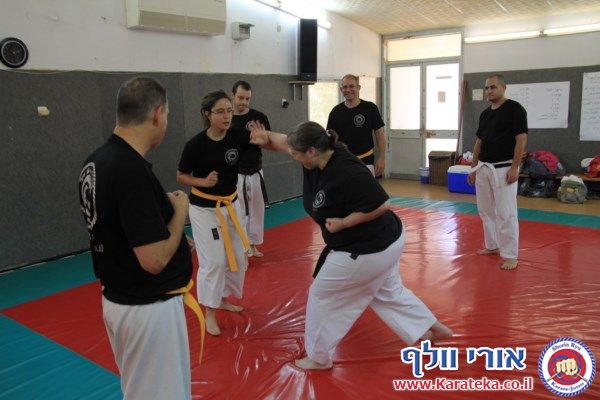 תרגיל לחץ מרובה משתתפים אשר התקיים לאחר אימון ארוך ומפרך כאשר היינו כבר עייפים... התרגיל דורש ריכוז וטכניקה נכונה גם כאשר הגוף מותש והראש מסוחרר