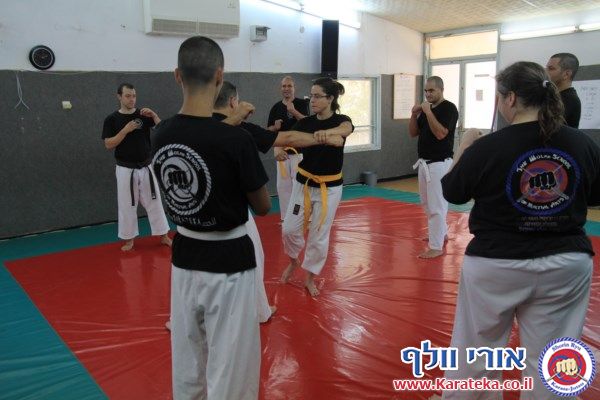 תרגיל לחץ מרובה משתתפים אשר התקיים לאחר אימון ארוך ומפרך כאשר היינו כבר עייפים... התרגיל דורש ריכוז וטכניקה נכונה גם כאשר הגוף מותש והראש מסוחרר