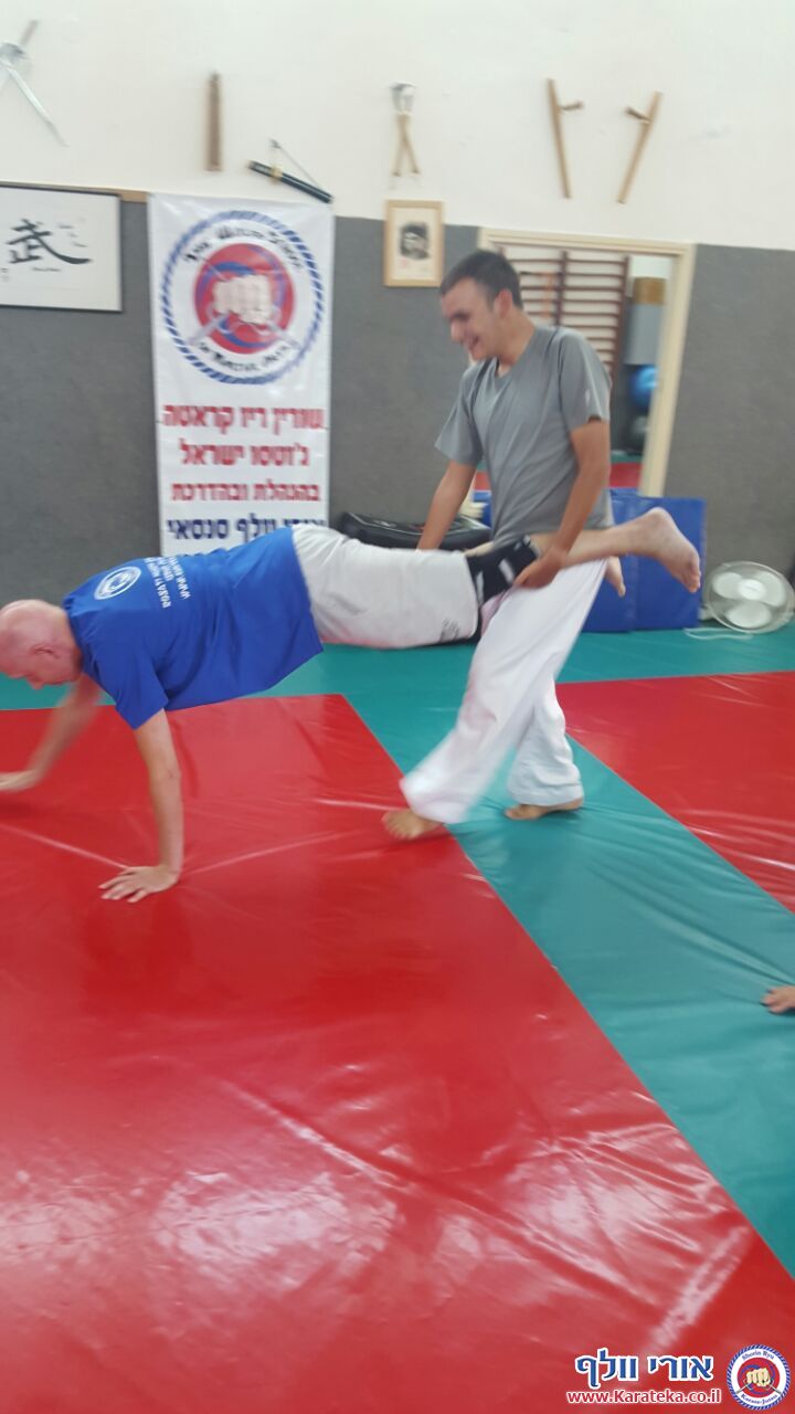 שיעור שבו ההורים מתאמנים יחד עם הנערים, חווים את השיעור ומגלים שפה משותפת ומבלים זמן איכות יחד. בזמן השיעור הנער הוא המוביל וההורה צריך לגלות הבנה והקשבה לנער