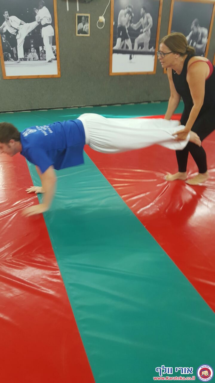 שיעור שבו ההורים מתאמנים יחד עם הנערים, חווים את השיעור ומגלים שפה משותפת ומבלים זמן איכות יחד. בזמן השיעור הנער הוא המוביל וההורה צריך לגלות הבנה והקשבה לנער