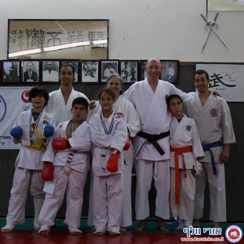 רוצה להודות לשופטים שעשו עבודה נהדרת ובלעדיהם התחרות לא הייתה נראית כך. מאיה, דור ומתן ששפטו בקרבות. גדי, ניר, דור ומאיה ששפטו בקאטה. אתם אלופים! מודה לכם וגאה בכם מאוד על המקצועיות הרצינות והמאמץ !