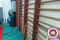 מתאמנים על כניסה להטלה. בית הספר לאמנויות לחימה והגנה עצמית